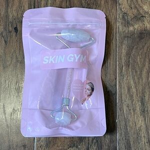 NWT Skin Gym Rose Quartz Facial Roller